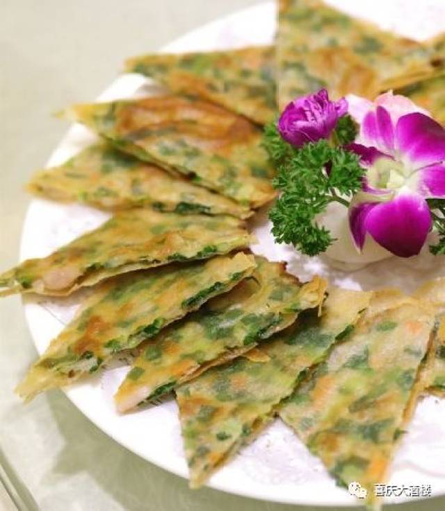 京葱烟肉韭菜薄饼