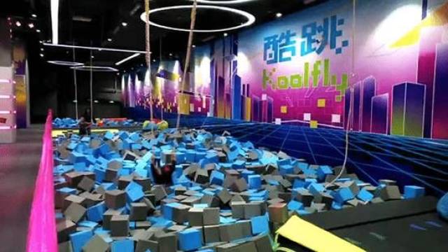 船阅读书季 | 油画,diy,手抄报活动,4月万胜广场等你!