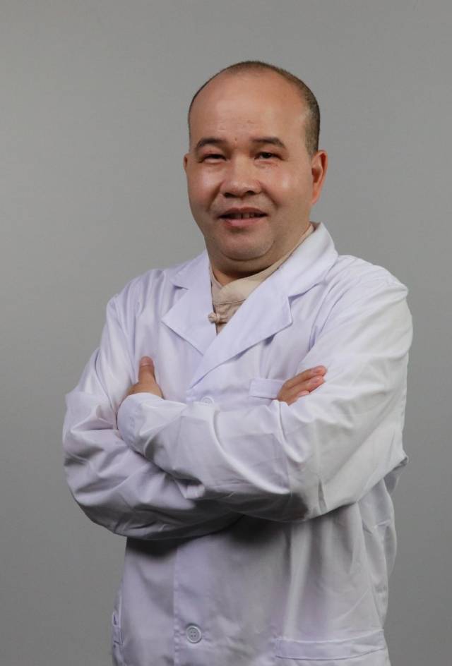 不锋专访对话赖公:一心传承医养文化,但愿天下少疾苦