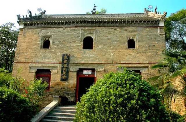 项城博物馆又叫袁世凯行宫,建于1907年,1917年落成.
