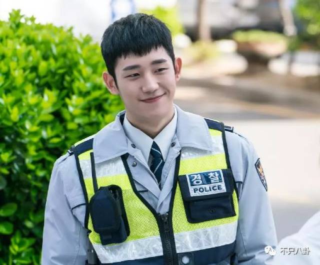 豆瓣8.9,以宋慧乔和宋仲基为灵感的姐弟恋故事