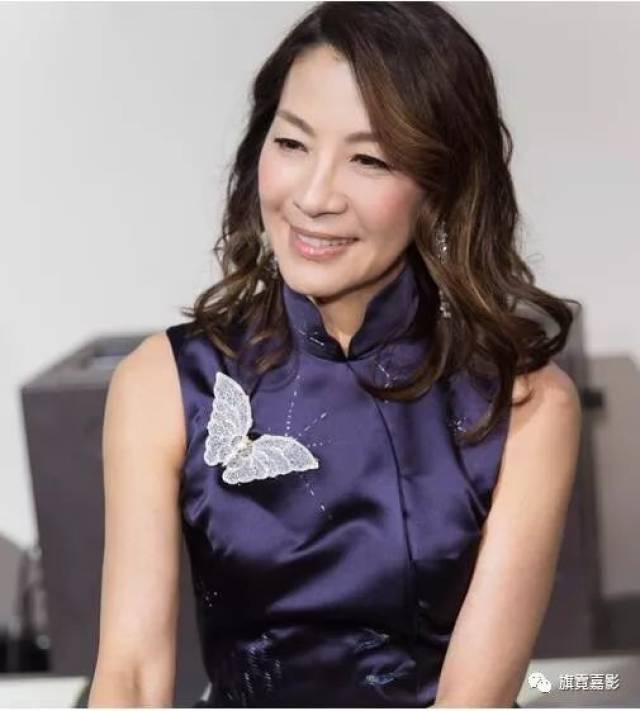 杨紫琼锦缎旗袍太优雅!力压徐璐和孙怡