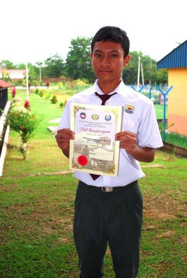 马来西亚就有一名任性男子,在男女间来回切换,让人大跌眼_手机搜狐网