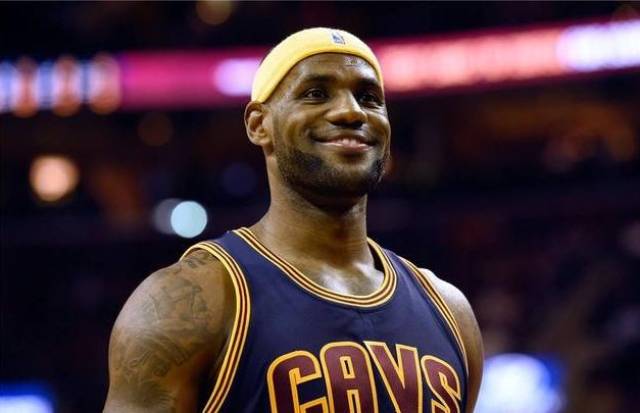 踢足球90分钟累还是打NBA48分钟累?