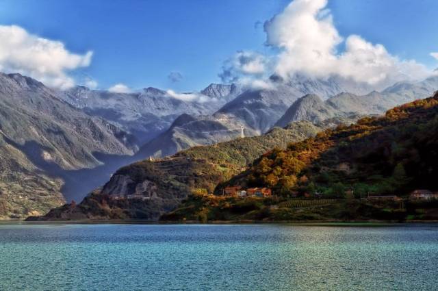 它只是四川的一个县,却美成了人间仙境!