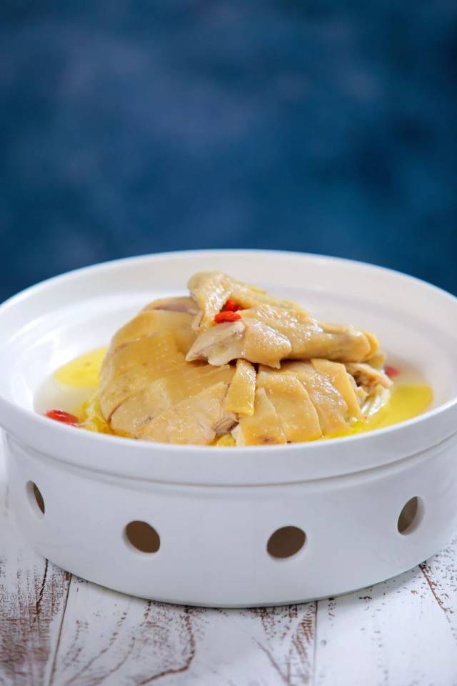 特发声明:徐州六中对面的龙虾馆太不务正业!但