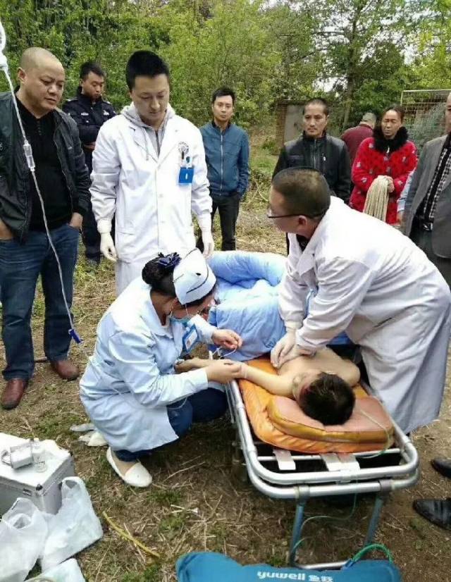 揪心!绵阳11岁学生跌落无护栏水渠,被水冲走身亡