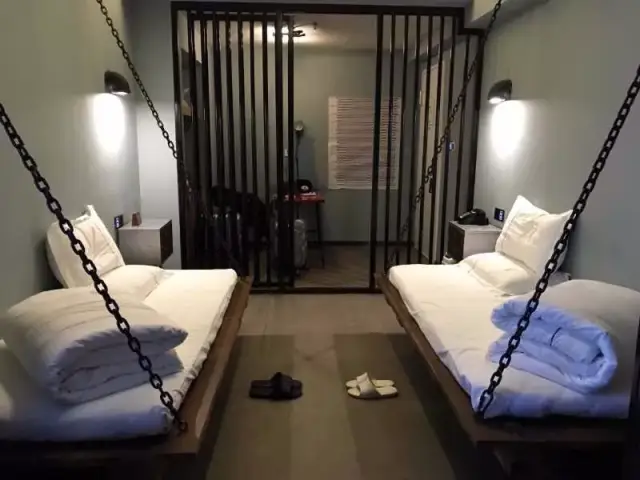 监狱主题酒店上海图片