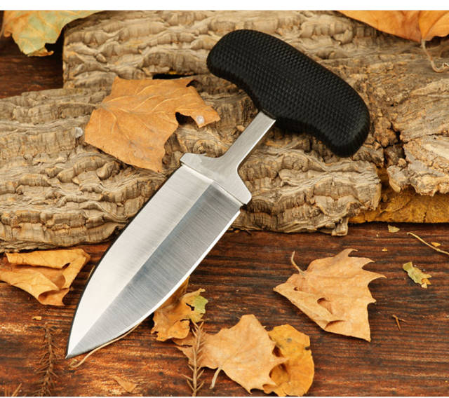 什么兵器?欧美间谍,赌徒用的一种阴险兵器——手推匕首.