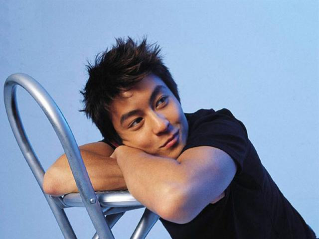 原来这些男明星是混血, 难怪颜值都这么高, 你认