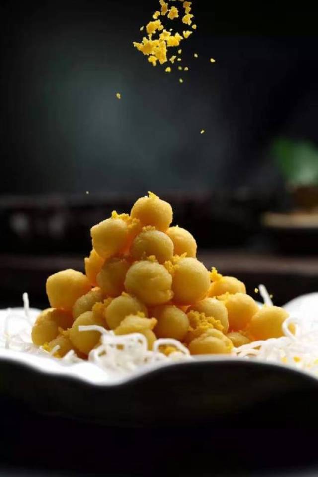 大厨推荐-中国名厨王炳毅师傅获年度十大烹饪艺术家