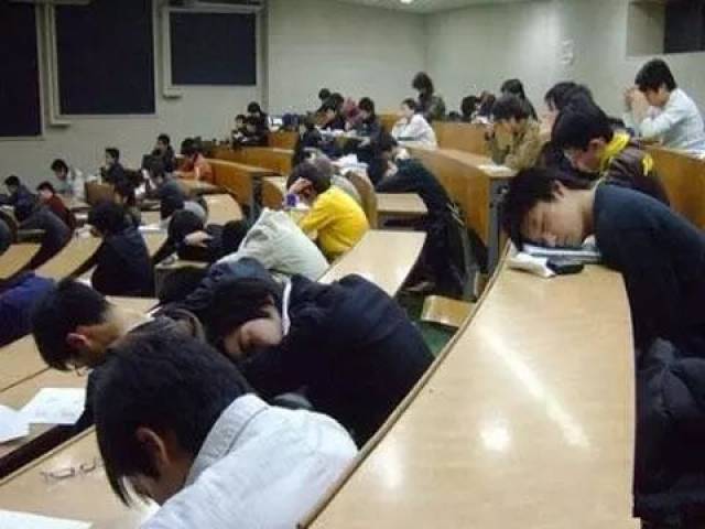 记者调查:选修课变“水课” 大学课堂怎么了?_搜狐网
