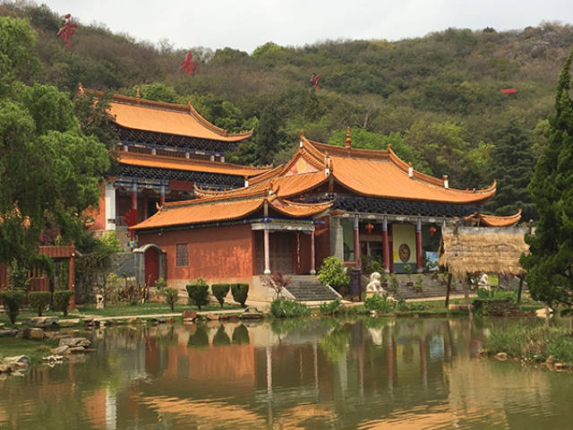 泸西县 推进寺庙供餐安全管理常态化