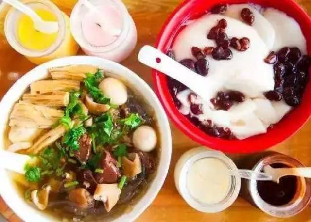 豆花粉丝也是漳州闻名遐迩的一道特色小吃.