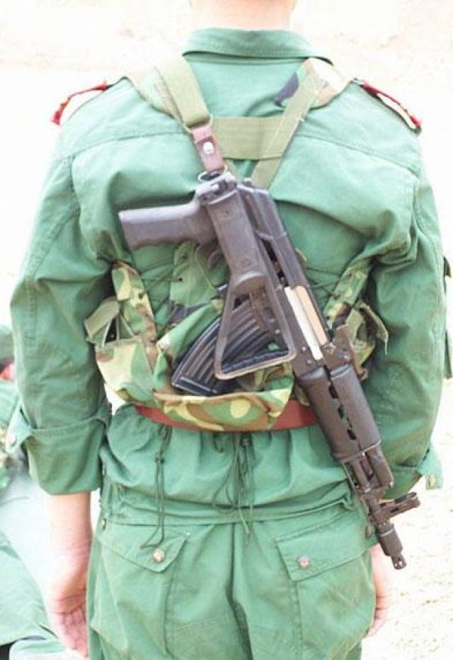 奇葩的56c 老兵诚恳的告诉你一句话:兄弟,千万别在室内射击_手机搜狐