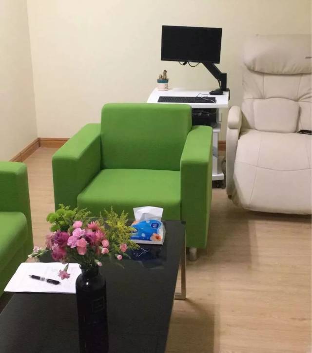 最美的风景,徜徉在老师们的办公室里~-教育频道-手机搜狐