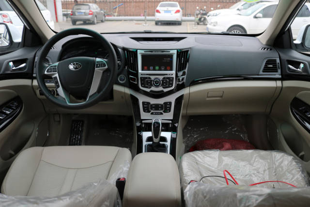 购车手册:比亚迪e5 450哪款车型更值得买