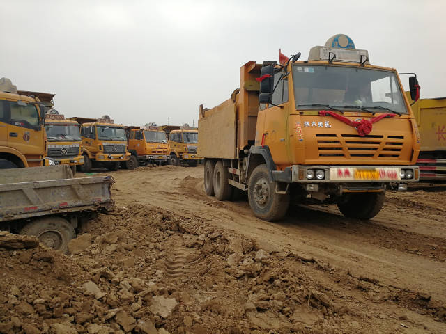 又见疯狂渣土车