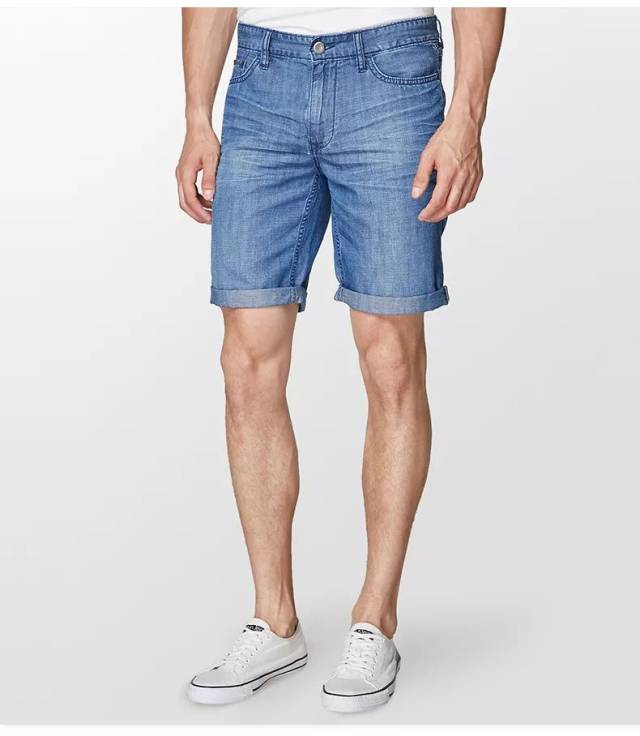 零售价:￥1490 万国店优惠价:￥745