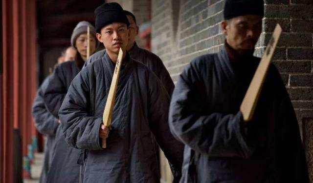 鬼脚七:教你一个减肥妙招