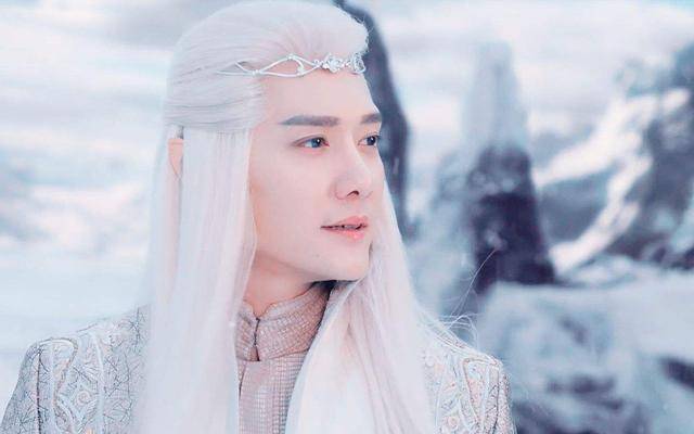 《幻城》冯绍峰造型是真的好看,但是跟宋茜两人的演技就不过多的说