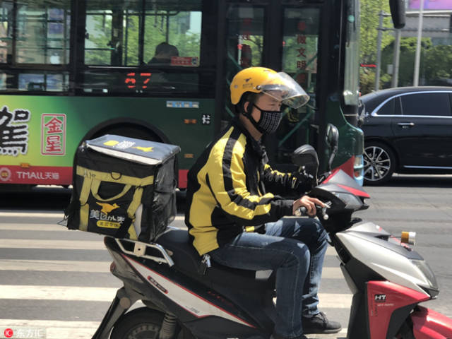 直击无锡外卖大战:全城点外卖 1元当10元 送餐员日赚过2000