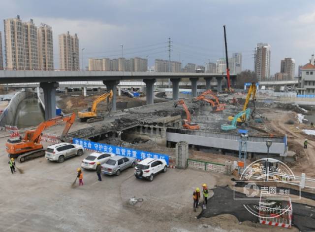 长春东大桥拆除近半 无人机镜头带您感受现场