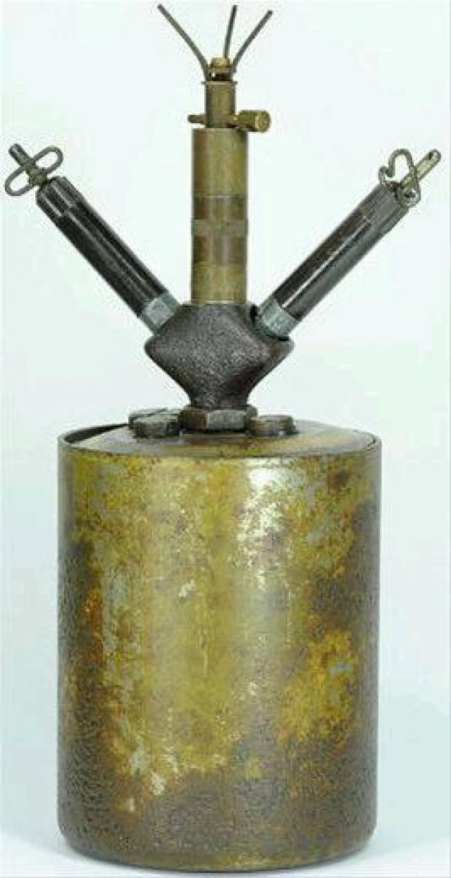 它的主要攻击对象是步兵,但是这种地雷的结构与战斗模式和二战其他