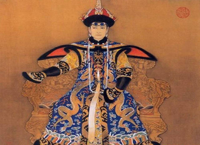 另外在给同治皇帝选皇后的问题上,他们的意见也是不同的.