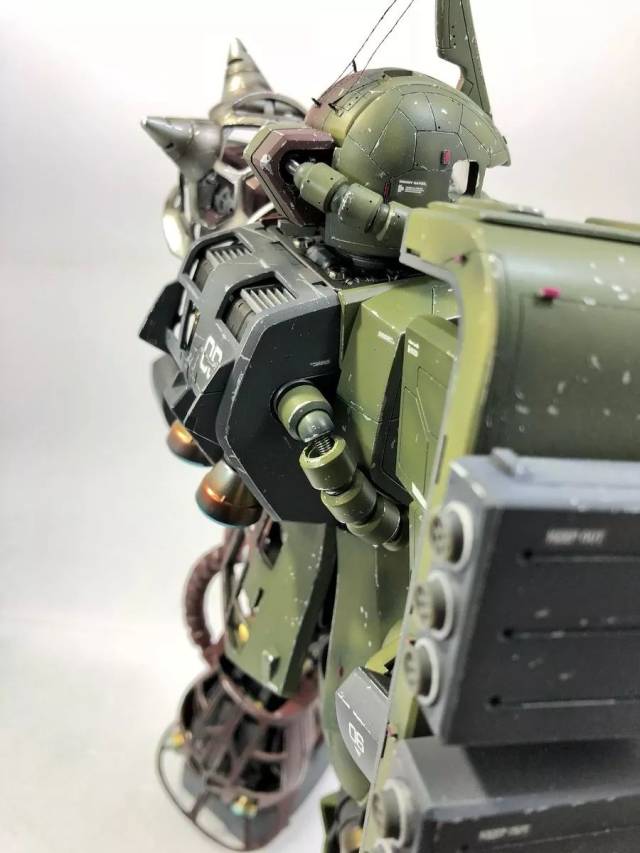 pg扎古让你一览钢铁外甲镂空之美