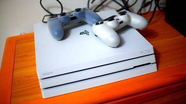 PS4 Pro、XBOX one的黄金搭档,明基EL2870