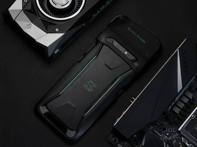 小米MIX2S最强跑分反手被超,黑鲨游戏手机27