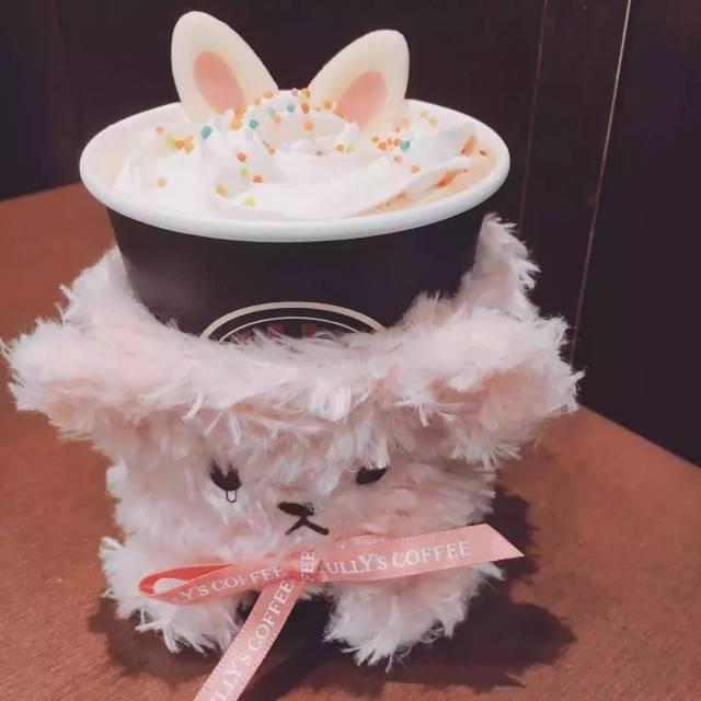 周末,日本小女生都会去Tully's coffee约一波兔耳