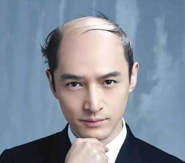 鹿晗的秃头李易峰的秃头胡歌的秃头都输给了56岁的他