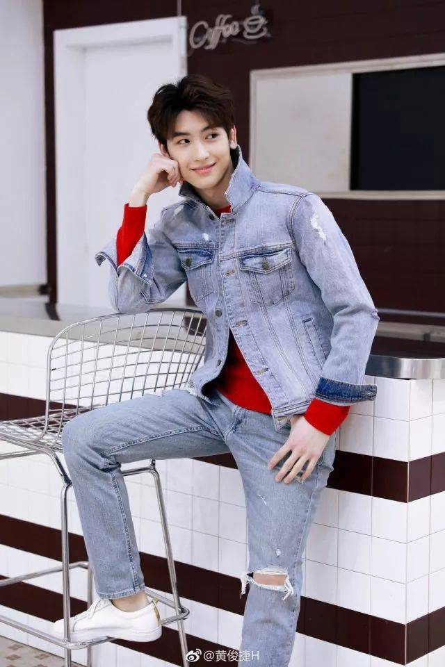 北电第二黄俊捷介绍 活泼爱笑的大男孩了解一下