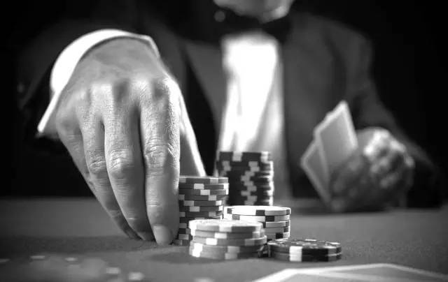 澳门一代传奇人物,一生好赌却劝人不要赌