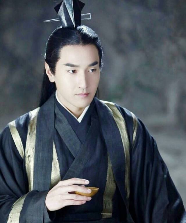 赵又廷夜华剧照