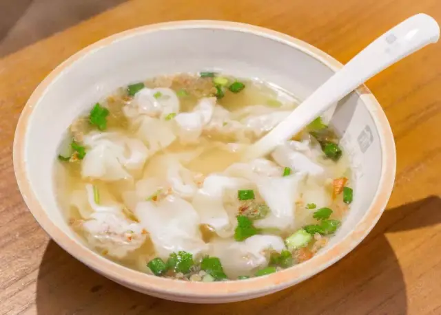 一碗能让300万人都垂涎欲滴的莆田状元手工扁食是怎么做的?