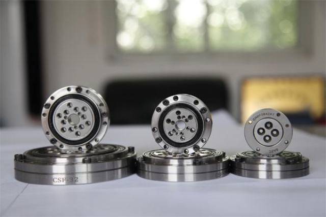 电气百科机器人用什么轴承及工业机器人技术知识