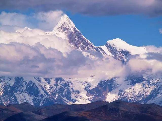 《中国国家地理》选美中国评选中 南迦巴瓦被评为"中国最美雪山.