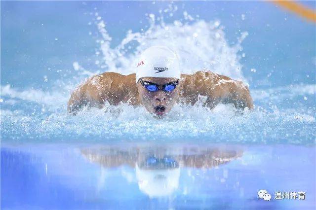 另一名温州小将郑枭境以53秒32的成绩获得亚军.0.