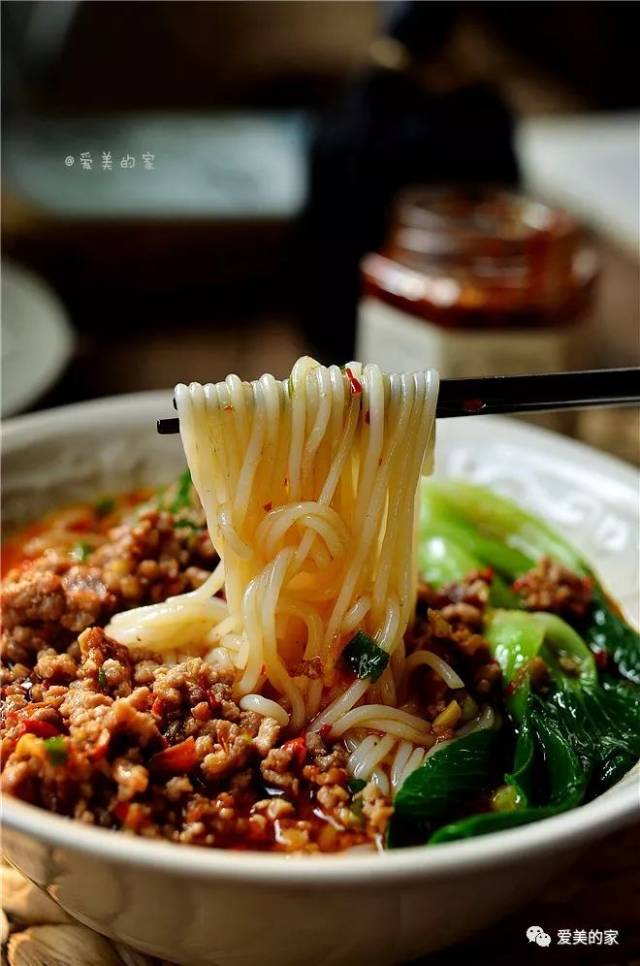 肉酱米粉--在家吃碗放心粉