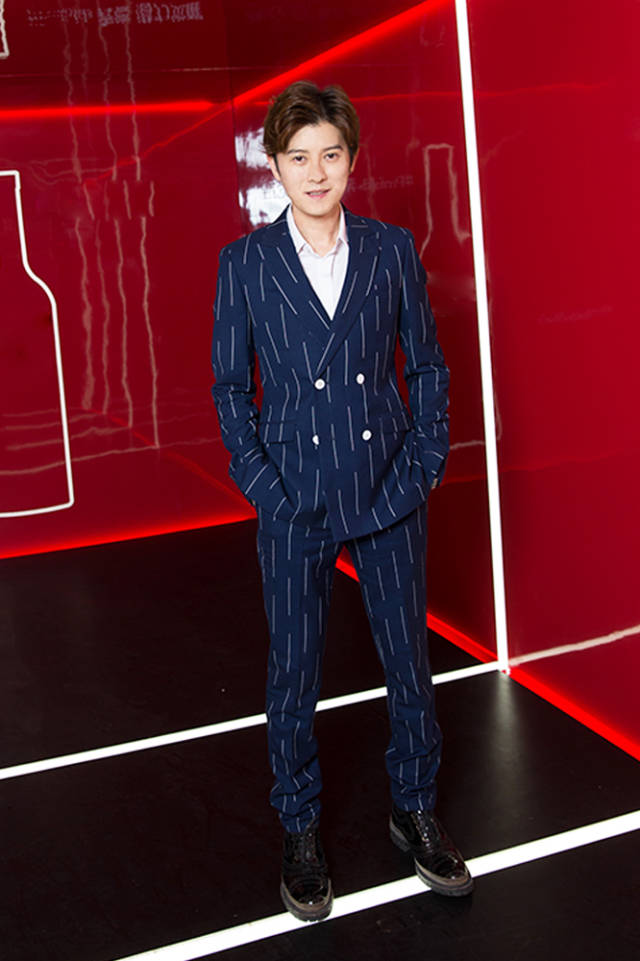 主持人mrq小强城市里的英雄情结