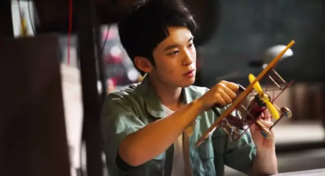 内向,羞涩,木讷,死宅."气筒哥"的身上具备单身狗的一切特征.