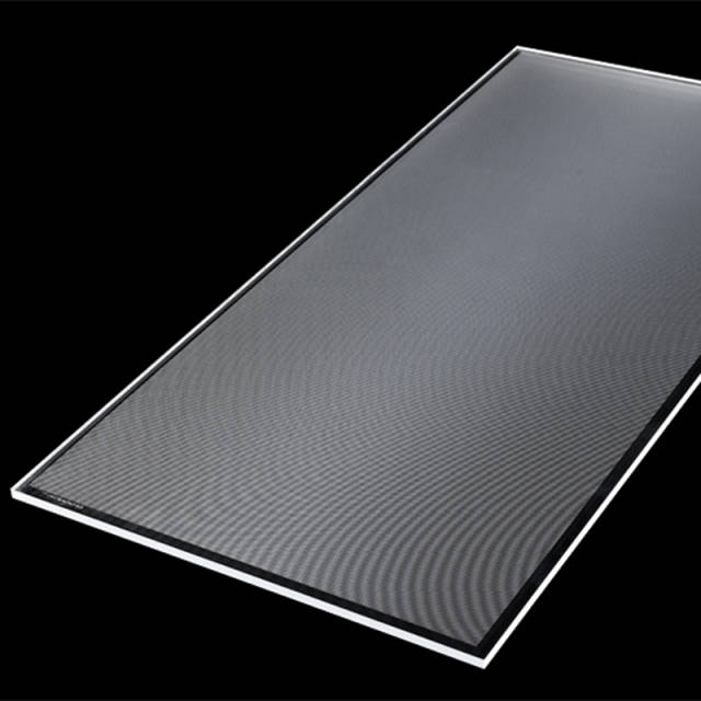 雕刻是物理性工艺,导光板的使用寿命长短主要和有机玻璃基材质量有关.