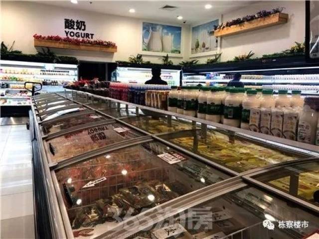 震惊!传说破产的兴隆还在 但是中街的大门没