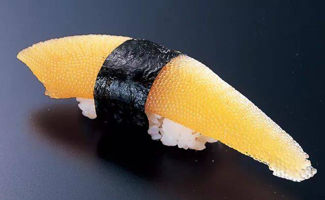 来自美国,加拿大,俄罗斯等国的进口货,日本国内鲱鱼子加工量最大的是