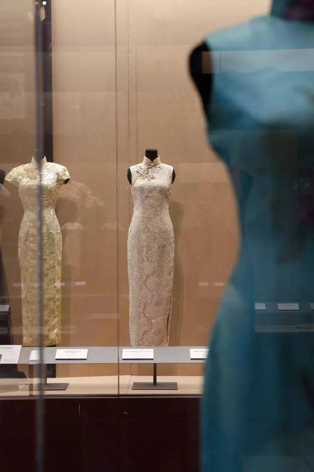 照片香港历史博物馆 — the end — 服饰展览女性