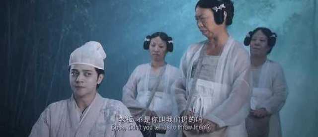 她是周星驰御用配角, 最丑星女郎, 67岁竟与鲜肉尬吻_手机搜狐网