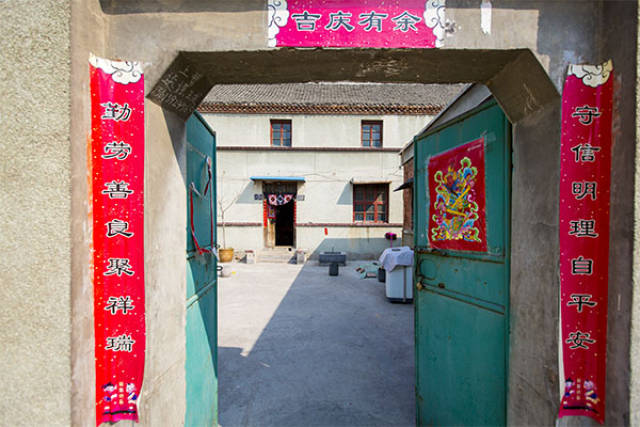 鱼泉村:九十多岁的农村老太太带起了一支10万人的荒山绿化大军